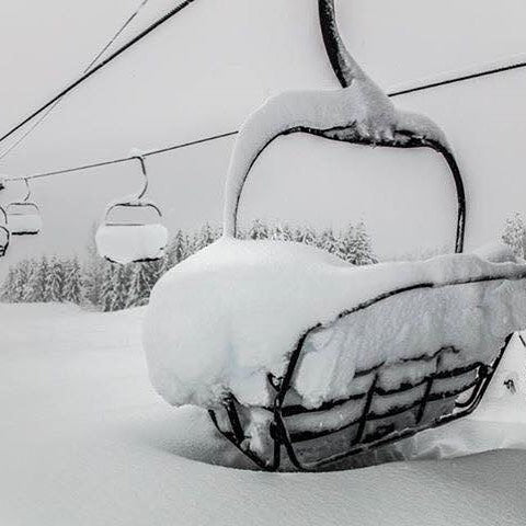 EPIC ALERT- CASCADES 15-25 INCHES OF BLOWER!  POWDER ALERTS- IDAHO AND TETONS 9-16 INCHES
